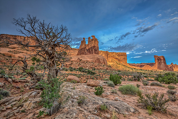 "Three Gossips"
