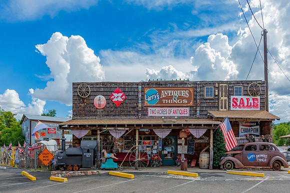 "Larry's Antiques"