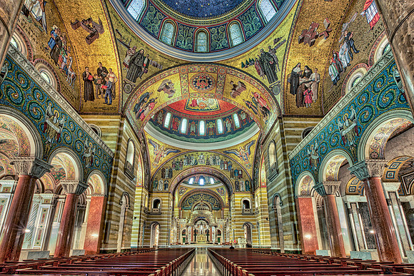 "Cathedral Basilica of Saint Louis"
