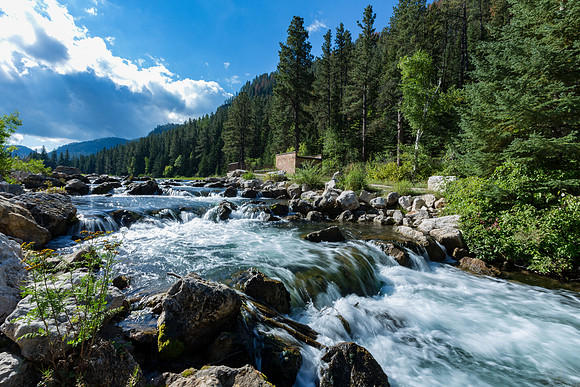 "Spearfish Canyon Stream"