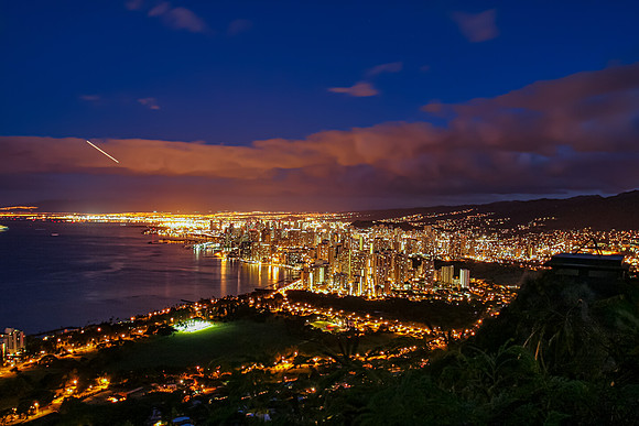 "Honolulu Lights"